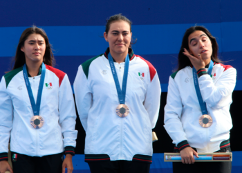 Entre lágrimas recibieron su medalla de bronce
