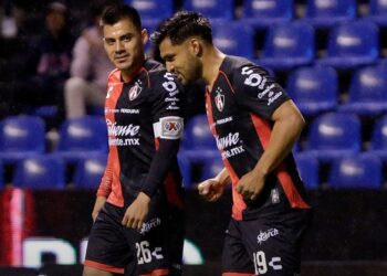 El “Mudo” Aguirre habla con goles para Atlas