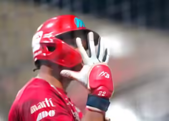 Reciben Diablos 19 bases y vence 15-9 a Bravos