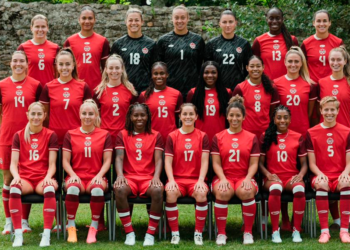 Canadá, cerca de dejar vacante la disputa por el oro