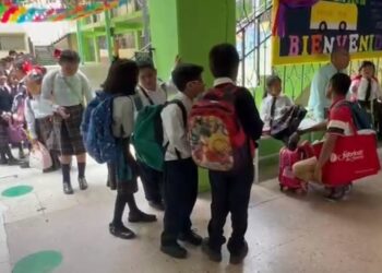 En 35 escuelas de Oaxaca nos se reanudaron clases 