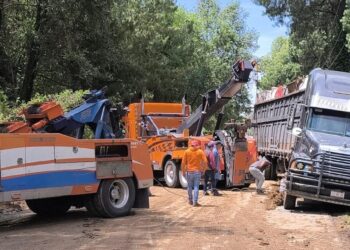 Deslave bloqueó varias horas la carretera Tenango Tenancingo