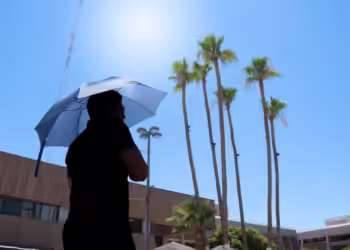 Reporta salud 35 muertes por extremo calor en Mexicali