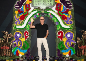 Michael Keaton revive a Beetlejuice en la Ciudad de Mexico