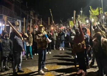 Comunidad indígena de Michoacán se defiende del crimen organizado