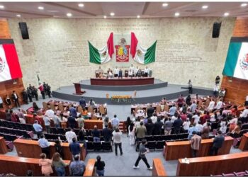 Escribirán con letras de oro frase célebre de AMLO