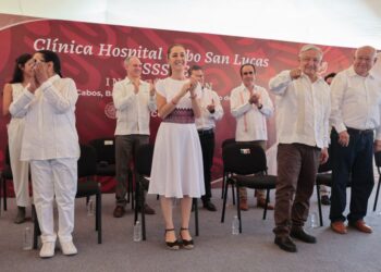 AMLO y Sheinbaum viajaron esta tarde a Sinaloa