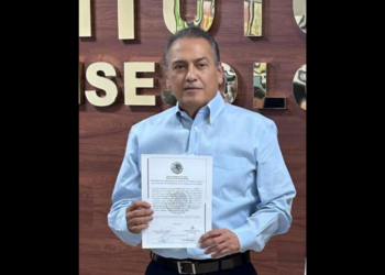 El priista Manlio Fabio Beltrones, fue fue expulsado por el grupo parlamentario del PRI en el Senado