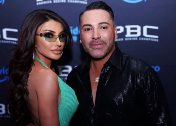 Óscar de la Hoya y su novia Holy Sonders
