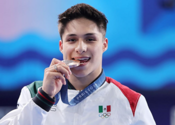 Osmar Olvera se queda con medalla de bronce en clavados de trampolín de 3 metros
