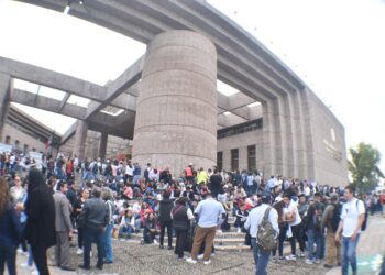 Poder Judicial reta al Ejecutivo y Legislativo; trabajadores inician paro de labores