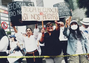 Sheinbaum pide a universitarios leer iniciativa de reforma judicial antes de protestar