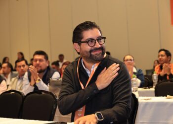 Royfid Torres González coordina bancada naranja en Congreso de la CDMX