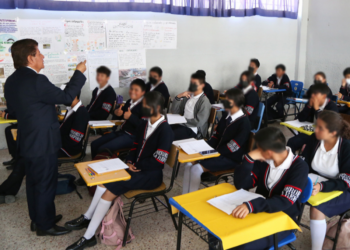 Cambio de horario en escuelas de Puebla