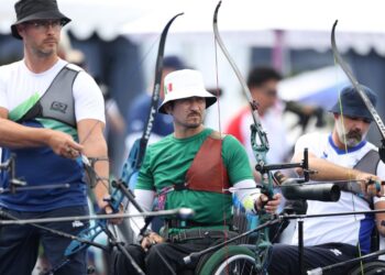Michoacano Samuel Molina tiene buen arranque en París 2024