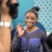 Simone Biles se va con las manos vacías de la viga de equilibrio