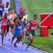 Tonatiú López gana su heat en la prueba de 800 metros y pasa a semifinales