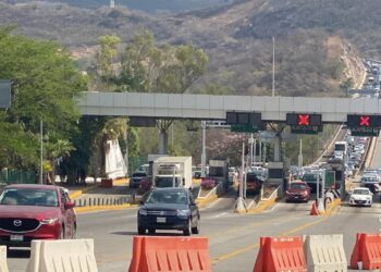 Regresa cobro en casetas de Autopista del Sol