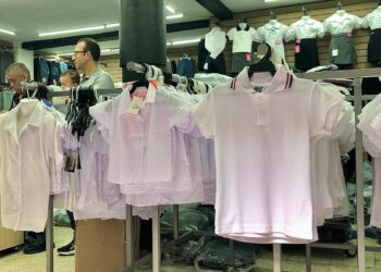 Triste historia: papelerías de barrio absorbidas por grandes comercios e informalidad