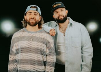 "Aviso Importante”, de Carín -León-y-Bolela-del Tik-Tok-a-los-escenarios