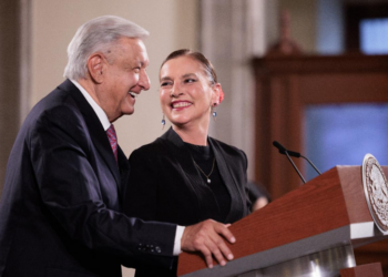 El presidente Andrés Manuel López Obrador y Beatriz Gutiérrez Müller en la mañanera del 11 de septiembre de 2024