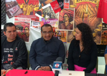Isidoro Vicario Aguilar, Vidulfo Rosales Sierra, abogados de los padres de los 43 normalistas de Ayotzinapa desparecidos, en entrevista con Adriana Urrea hablan de los preparativos del la marcha del 26 de septiembre