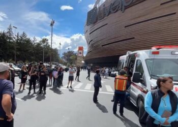 Pánico en centro comercial Galerías Toluca