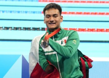Ángel de Jesús Camacho por la tercera medalla