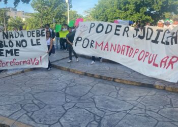 Al ritmo de batucada celebraron en Cancún aprobación de reforma al PJ