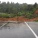 Deslave bloquea autopista a Ixtapan de la Sal 