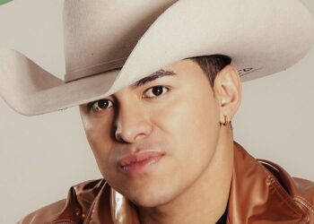 Yeison Jimenez agota las entradas en las aremás importantes de su "17/32 Invicto Tour"