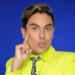 Ricardo Peralta vive incómodo momento en premier de “Wicked”