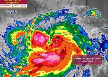 John se intensifica a huracán categoría 1