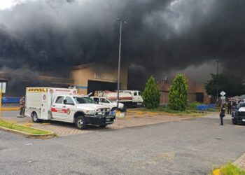 Supermercado de Zapopan se incendia; hay dos lesionados