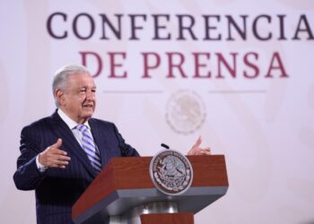 Jueces violan leyes para evitar reforma judicial, acusa AMLO, pero sufre amnesia ante sus faltas a la ley