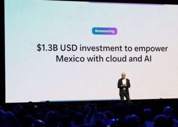 CEO de Microsoft, Satya Nadella, durante el Microsoft AI Tour 2024 en la Ciudad de México. AMEXI / Foto: @satyanadella