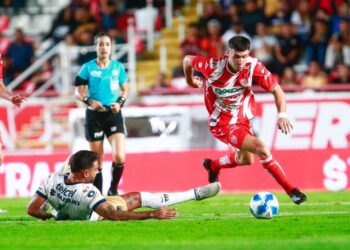 Necaxa hace valer localía para derrotar a Pumas