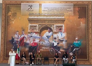 Conade hizo entrega de estímulos económicos a deportistas