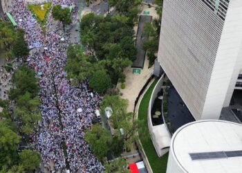Morena ya cuenta con mayoría calificada para aprobar reforma al PJF, insiste Fernández Noroña