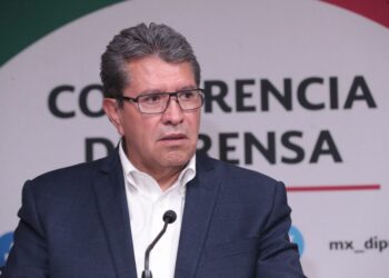 Cuatro regalos para AMLO.