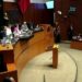 Debajo de un huizache. Senado también busca sede alterna. AMEXI / Foto: Captura de video.
