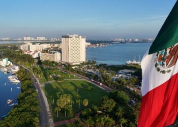 Grito de Independencia en Cancún con Alejandra Guzmán