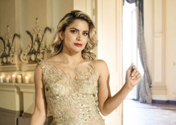 Adriana Lucía, embajadora cultural de Colombia en el Desfile de la Hispanidad en Nueva York