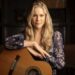 Cantautora Katie James inicia USA Tour 2024 junto a Santiago Cruz