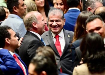 Hospitalizan a senador del PRI, Miguel Ángel Riquelme Solís