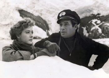 Silvia Pinal y Jorge Mistral en la cinta "Cabo de Hornos" de 1955