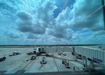 Aeropuerto de Mérida cierra hasta nuevo aviso por huracán Milton