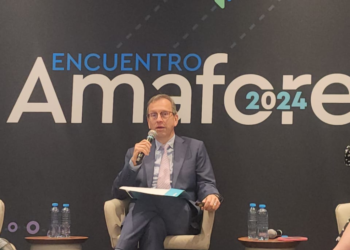 Afores advierten a Sheinbaum sobre afectaciones a trabajadores