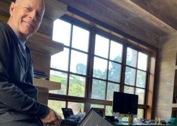 Hija de Bruce Willis revela nuevas fotografías del actor