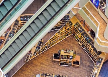 Confianza del consumidor se deteriora; cae 0.4 puntos en septiembre